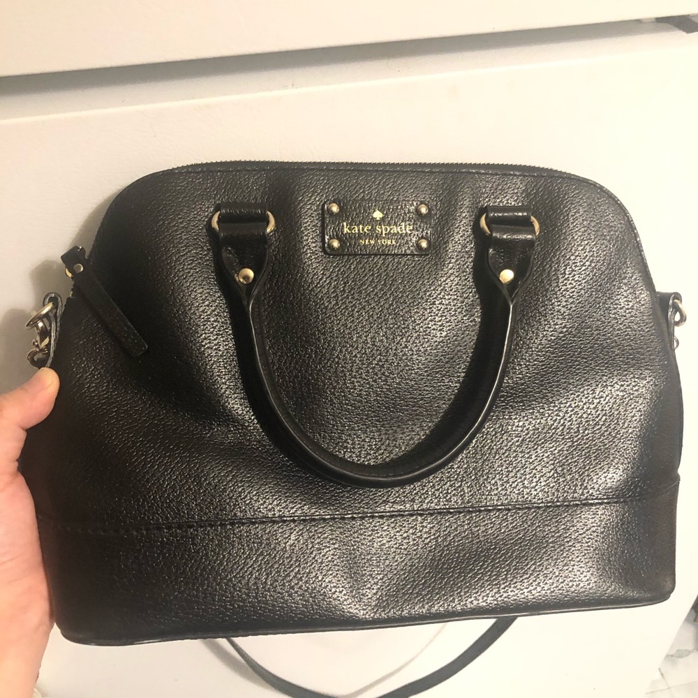 Original Kate spade bag. No visible damage/scratch